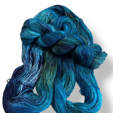 Amelia - merino nylon single play fingering weight